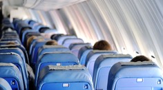 Lietadlo so 66 cestujúcimi muselo núdzovo pristáť, v pilotnej kabíne unikal dym