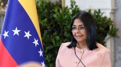 Prezidentského úradu sa má ujať Rodríguezová. Madura označila za „jedinú“ hlavu štátu