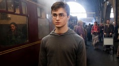 Z Harryho Pottera neostalo nič: Na balkóne iba v trenkách a... ale no toto!