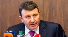Vila s výhľadom na Dunaj za 1,4 milióna eur. Kde na ňu exšéf daniarov vzal peniaze?
