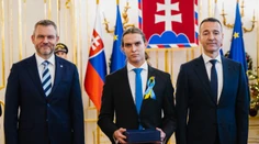 Fico reaguje na študenta, ktorý nepodal ruku Pellegrinimu. Odkaz má aj pre prezidenta