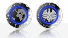 Nová 5-eurová minca žne úspech, ľudia na ňu čakali v radoch