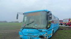 Tragická dopravná nehoda na juhu Slovenska: Z auta zostal po zrážke s autobusom iba vrak