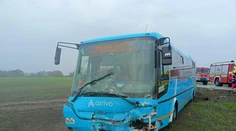 Tragická dopravná nehoda na juhu Slovenska: Z auta zostal po zrážke s autobusom iba vrak
