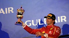 Jedna z najväčších hviezd F1 vynechá VC Saudskej Arábie. Carlosa Sainza čaká operácia