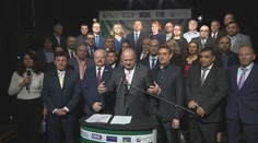 Viaceré strany ohlasujú spájanie, ale volebnú koalíciu zrejme nevytvorí nikto