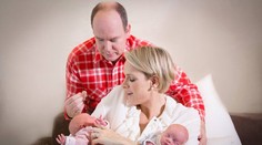 Sú nádherné! Princ Albert a Charlene ukázali svetu dvojčence