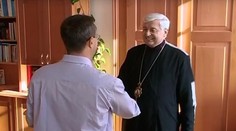 Žijú biskupi skromne alebo v prepychu? Boli sme u jedného z nich na návšteve