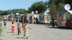 Slovensko naďalej diskriminuje Rómov, uvádza Amnesty International vo výročnej správe