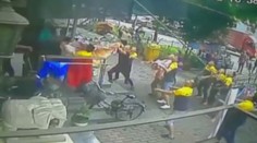 Chlapec vypadol zo 6. poschodia: Pohotoví ľudia mu zachránili život