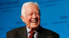 Exprezident Jimmy Carter tvrdí, že sa vyliečil z rakoviny