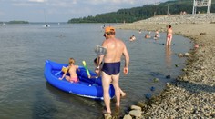 Nešťastie na Oravskej priehrade: Rybár skočil  z člna do vody a už sa nevynoril