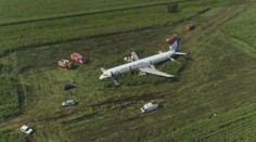 Zverejnili video, na ktorom vidno ako čajky vleteli do motorov lietadla s 226 ľuďmi