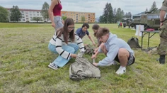 Namiesto prechádzky zachraňovali zranených. Školákov zo Svidníka trénovali vojaci