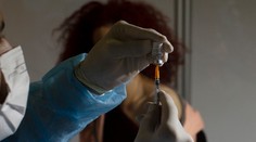 Takmer 80 percent ľudí je rozhodnutých dať sa zaočkovať alebo to zvažuje, ukázal prieskum