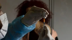 Firma Johnson & Johnson požiadala o schválenie svojej vakcíny v USA