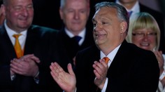 Viktor Orbán opäť zloží vládu. Jeho strana Fidesz výrazne vedie v spočítaných hlasoch