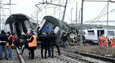 Pri Miláne sa vykoľajil vlak, traja ľudia mŕtvi a desiati v kritickom stave