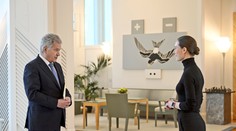 Fínska premiérka Marinová podala demisiu