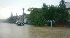 Východným Slovenskom sa prehnala prietrž mračien. Niektoré okresy sú pod vodou