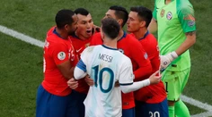 Copa America: Messi v súboji o bronz videl druhú červenú kartu v kariére