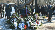 V maďarskej obci Hejce si uctili pamiatku obetí leteckého nešťastia