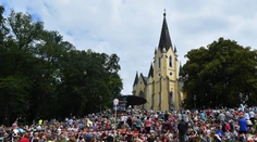 Na Levočskú púť prišlo v nedeľu asi 200-tisíc veriacich. Pozrite sa, ako to tam vyzeralo