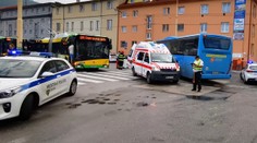 Smrteľná nehoda v Žiline: 77-ročnú ženu zrazil autobus, zraneniam na mieste podľahla