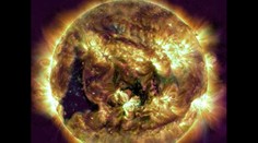 Masívna erupcia na Slnku. Na Zemi sa prejaví vo forme slnečnej búrky už v týchto dňoch