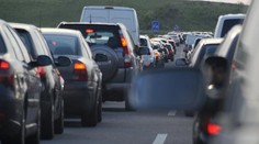 Západ Bratislavy ochromila obrovská zápcha