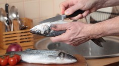 Ako správne očistiť a naporciovať rybu?