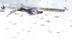 Hrôzostrašný pád na lyžiach! Simon Ammann skončil v bezvedomí