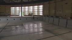 Plaváreň v Šali chátra aj po miliónovej rekonštrukcii. Zisťovali sme, kto je za tento stav zodpovedný