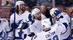 Tampa vedie nad Floridou už 2:0 na zápasy, St. Louis vyrovnalo stav série s Coloradom