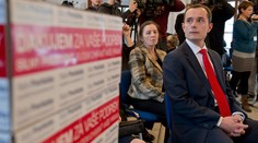 Procházka vyzbieral 40-tisíc podpisov, podporil ho aj Bezák