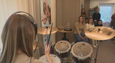 Hra na bicie ako terapia: Deti aj dospelí hovoria o zázračnom účinku na mozog