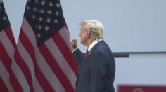 Nebola to obyčajná prehra, bol to knock out. Analytici označili dôvody, prečo Trump jednoznačne vyhral voľby