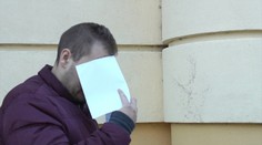 Vydieral zámožnú rodinu a chytil sa do policajnej pasce