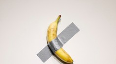 Banán prilepený na stenu ide opäť do dražby. Jeho odhadovaná cena vyráža dych