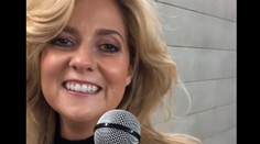 Žena v metre zaspievala Shallow: Padne vám sánka, keď ju budete počuť