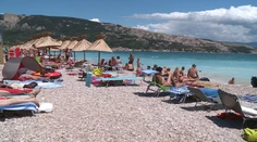 Budú môcť Briti v lete chodiť na dovolenky? Odpoveď dal poradca vlády
