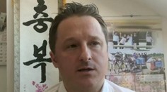 Čína zadržiava dvoch Kanaďanov