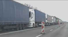 Zemplín má vážne problémy s dopravou. Na cestách je množstvo obmedzení pre kamióny smerujúce na Ukrajinu, žiadajú diaľnicu