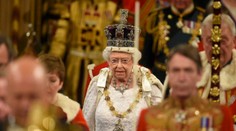 Boh ochraňuj kráľovnú! Oficiálne oslavy 90. narodenín začali bohoslužbou