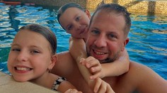 Dojatý moderátor ranného vysielania: Slzy mal na krajíčku