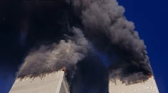 „Ak sa odtiaľto nedostanem, zbohom.“ Zúfalstvo a posledný telefonát domov. Slová obetí 11. septembra dodnes mrazia
