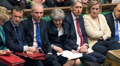 Britský parlament odhlasoval zákon o ďalšom odklade vystúpenia z EÚ