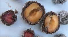 Ovocie v orieškovom cestíčku