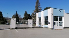 Rusi si už dnes skoro ráno odviezli 600 dávok vakcíny Sputnik V