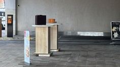 Ľudí v Ružinove vystrašil záhadný kufrík so zvláštnym odkazom. Výbušninu v ňom nenašli